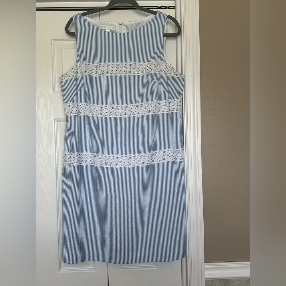 London Times Blue & White Seersucker Sheath Midi Dress Sleeveless, Size 14.